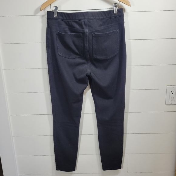 EUC SPANX Black Denim Jean Women's sz L Pull-on Skinny Shapewear Cropped Jeans - Picture 5 of 10